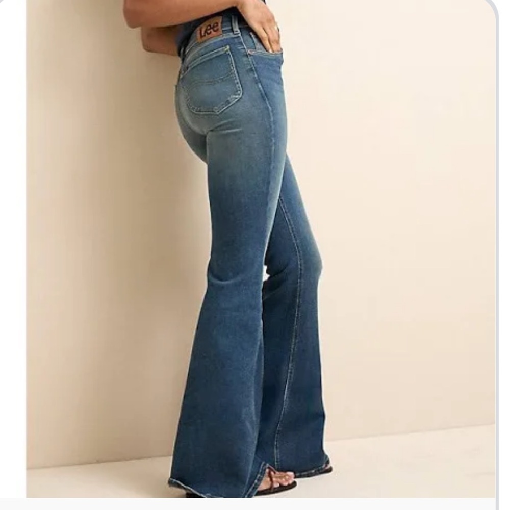 Lee Vintage Modern High Rise Flare Distressed Jeans Size 26 - Picture 2 of 9